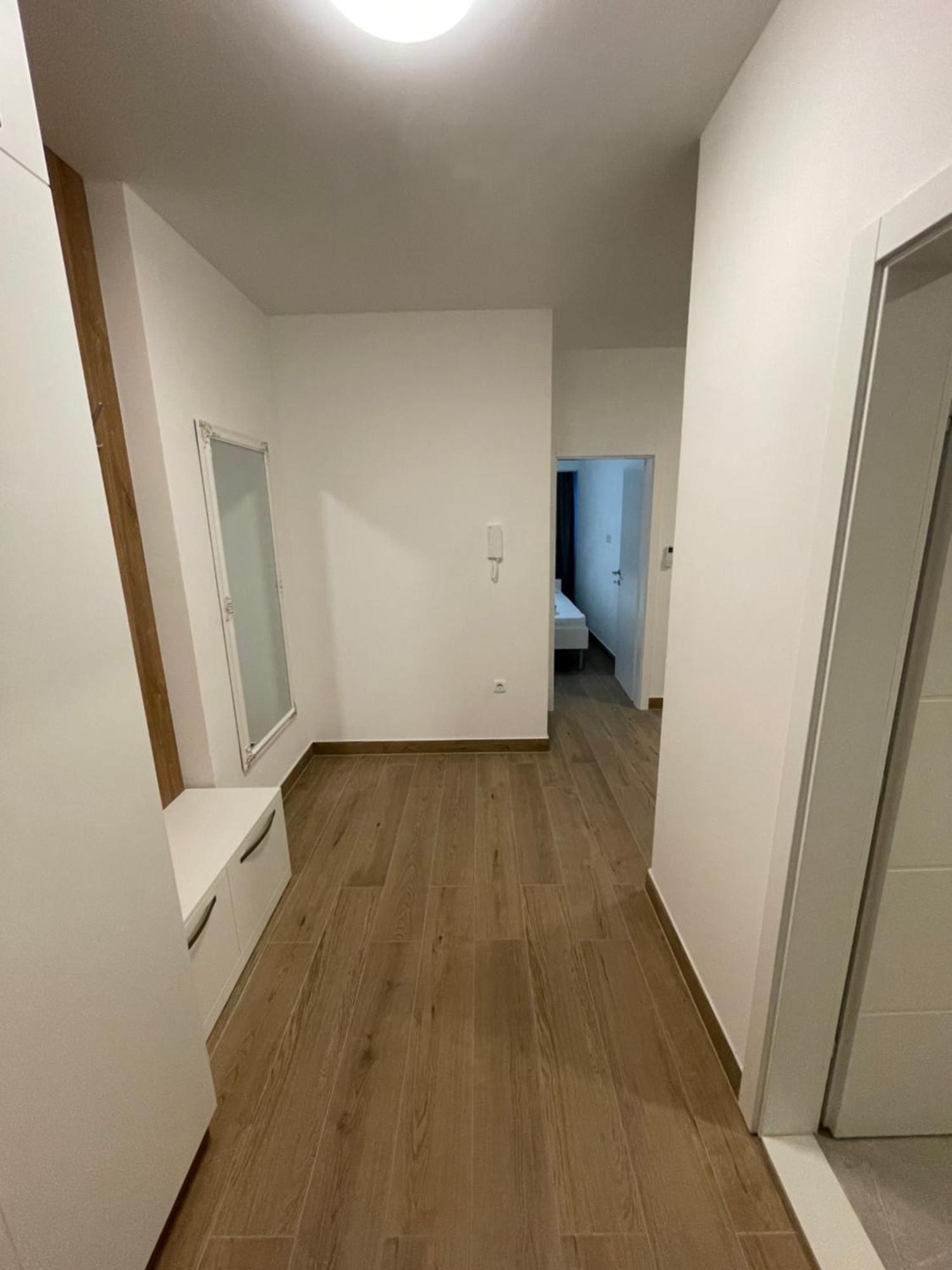 Toro Hospitality Lägenhet Mostar Exteriör bild