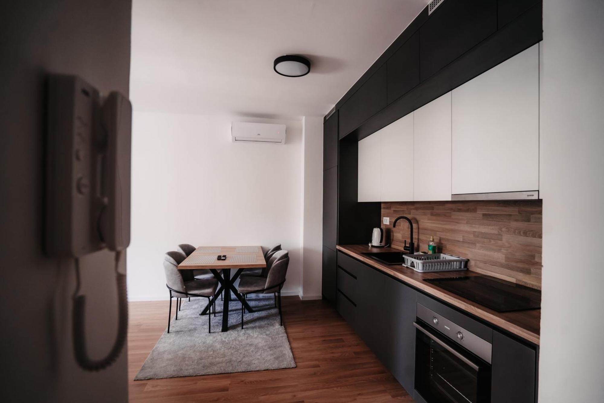 Toro Hospitality Lägenhet Mostar Exteriör bild